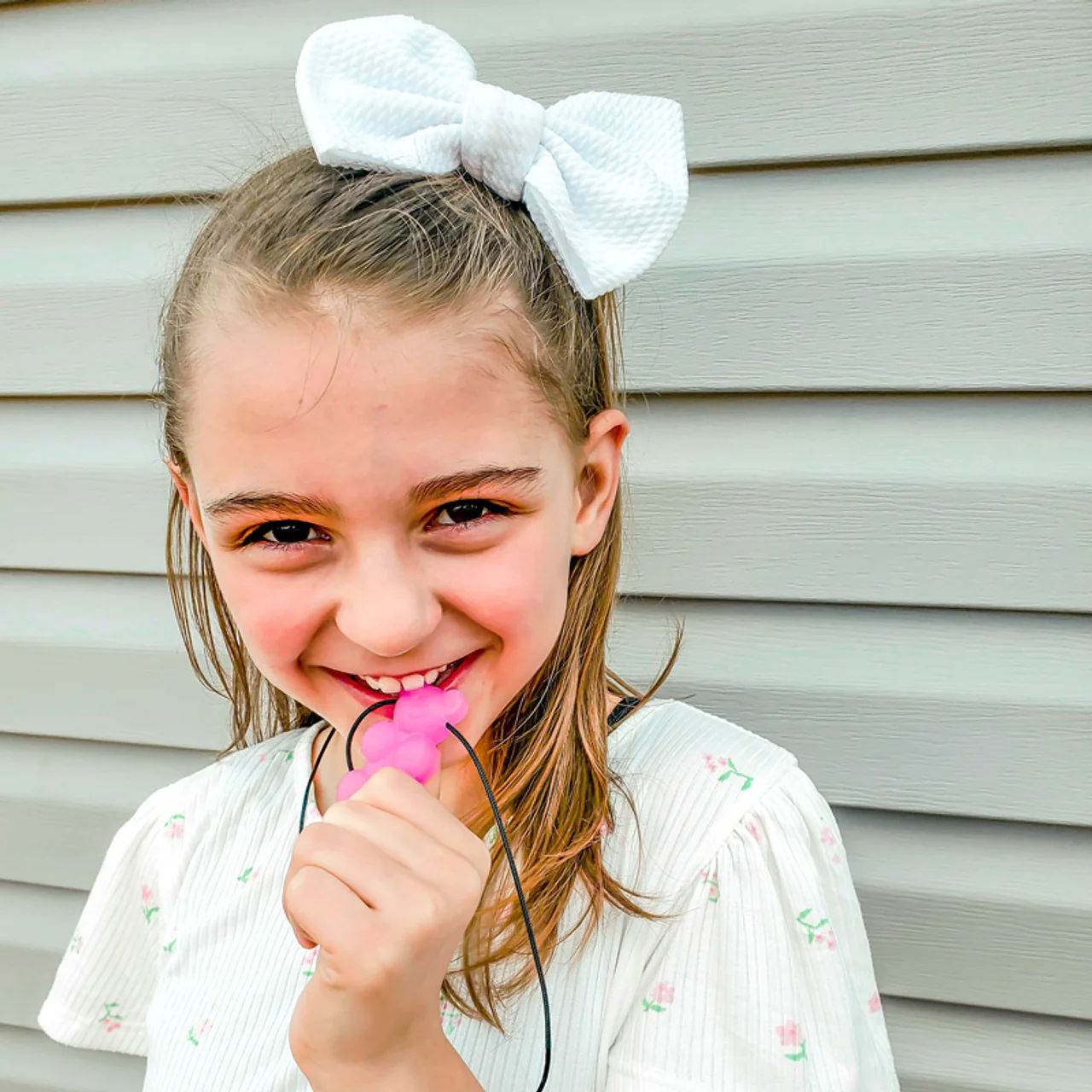 ARK’s Gummy Bear Chew Necklace - Image 2