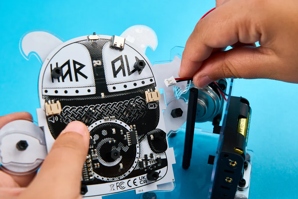 CircuitMess STEM Adventure Harald DIY Bluetooth Speaker - Image 10