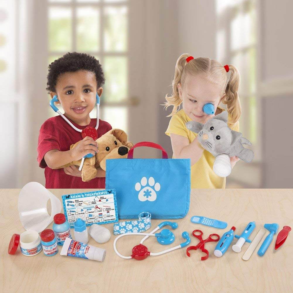 Examine & Treat Pet Vet Play Set Melissa and Doug - Image 3