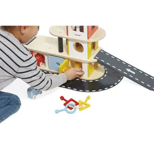 Wooden Car Garage - Janod - Image 2