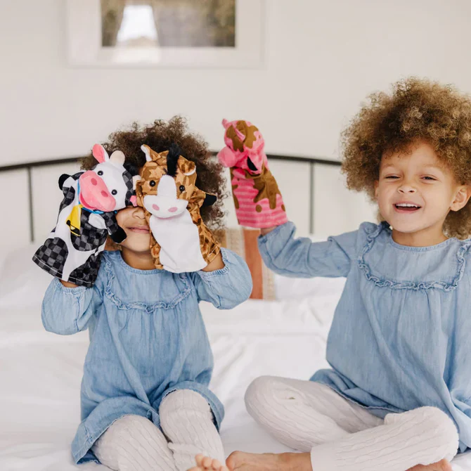 Farm Friends Hand Puppets Melissa and Doug - Image 2