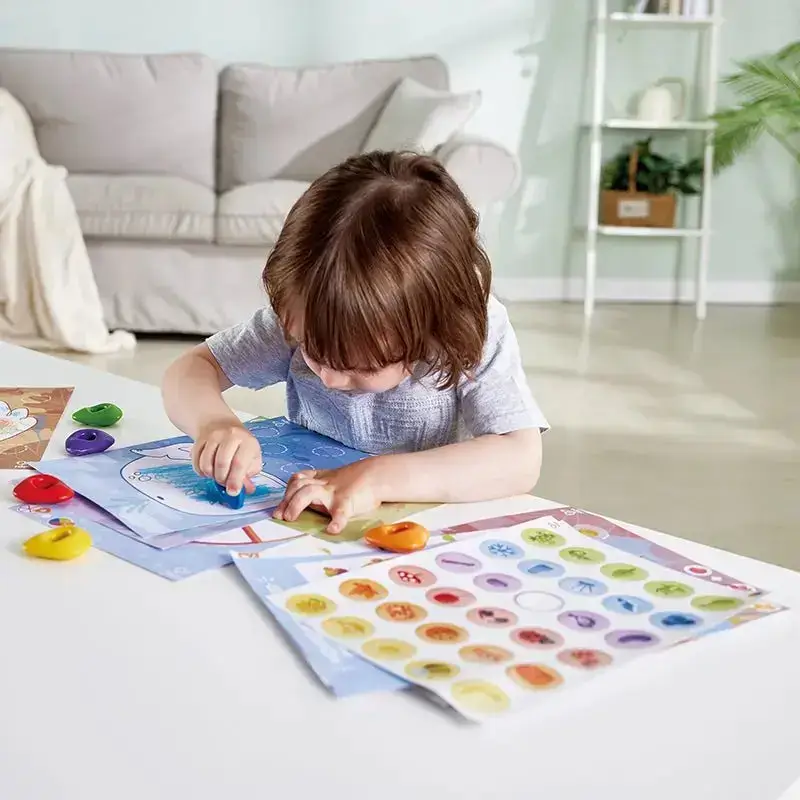 Hape Crayon Colouring - Image 3