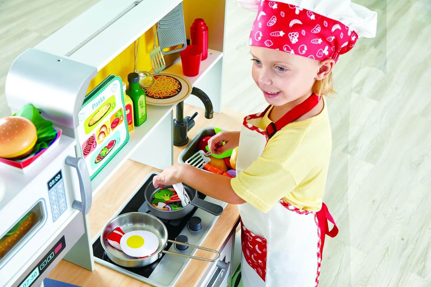 Hape Deluxe Kitchen Playset With Fan Fryer - Image 2