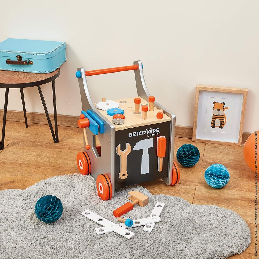 Janod Magnetic DIY Trolley - Image 6