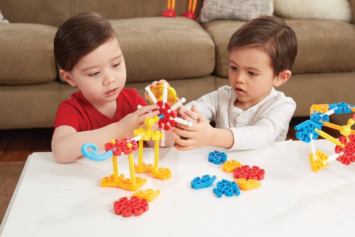 K'NEX Kid - Oodles of Pals 60 Model Building Set - Image 5