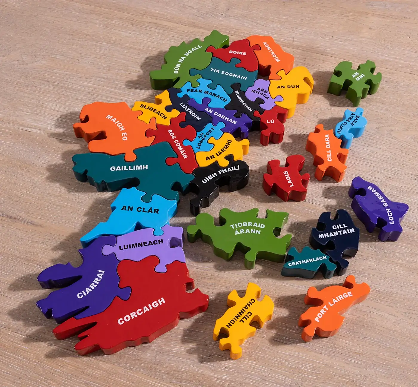 Alphabet Jigsaws Map of Ireland (As Gaeilge) - Image 2