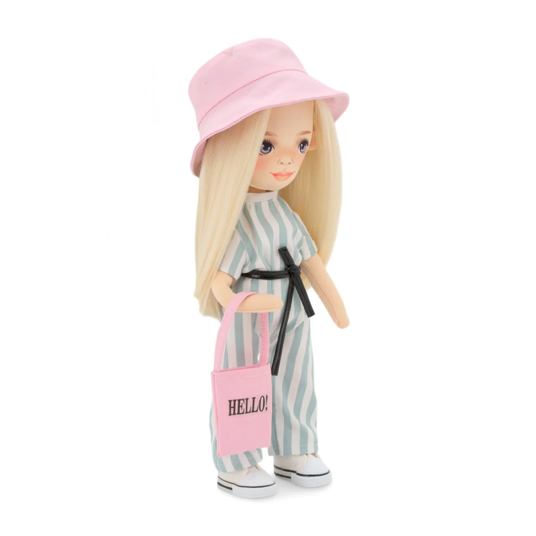 Sweet sisters Mia in a Stript jumpsuit