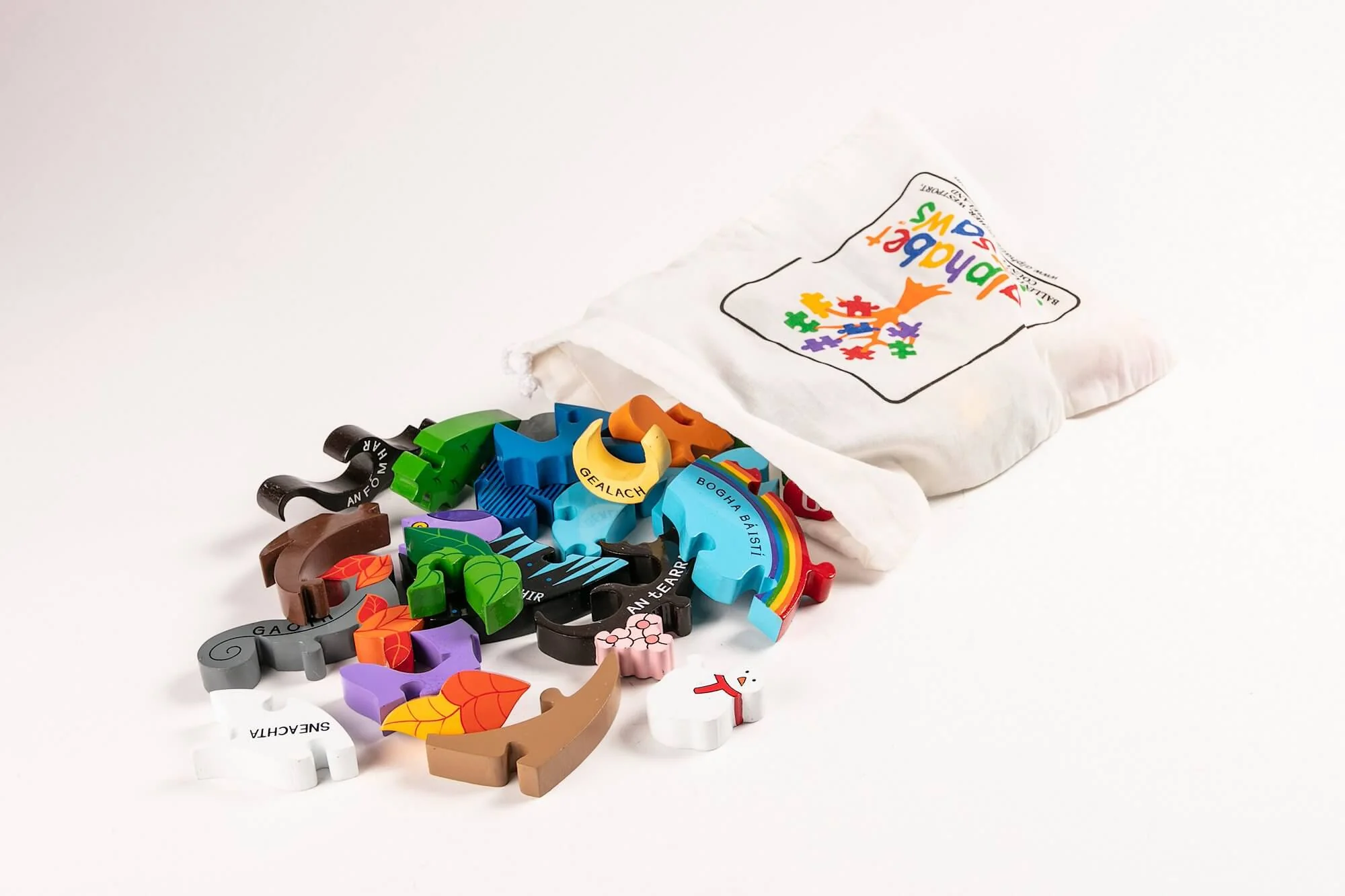 The four Seasons Jigsaw as Gaelige (na ceithre shéasúr) - Image 4