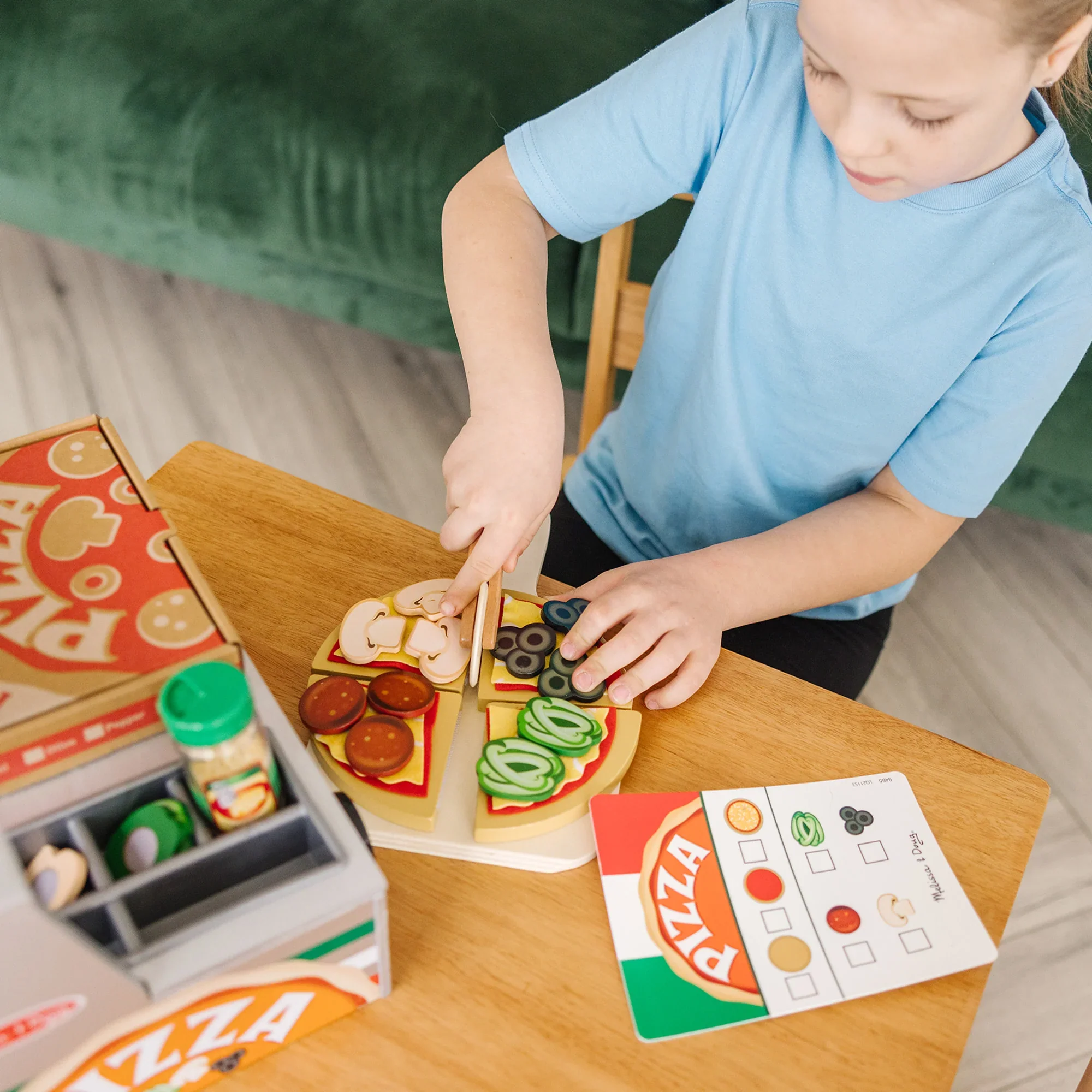 Top & Bake Pizza Counter - Wooden Play Food  Melissa and Doug - Image 3