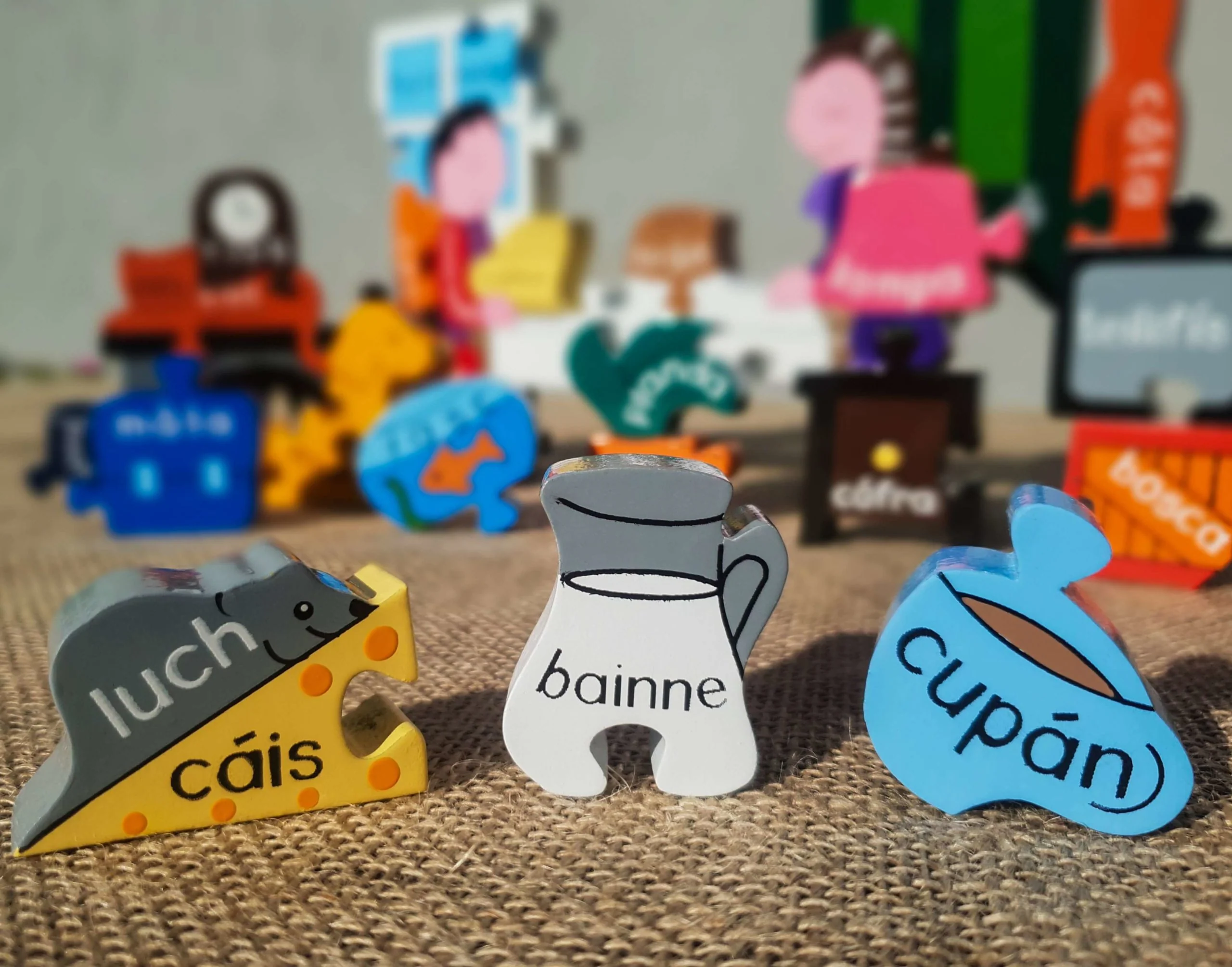 Wooden Sa Bhaile (At Home) Jigsaw as Gaeilge - Image 4